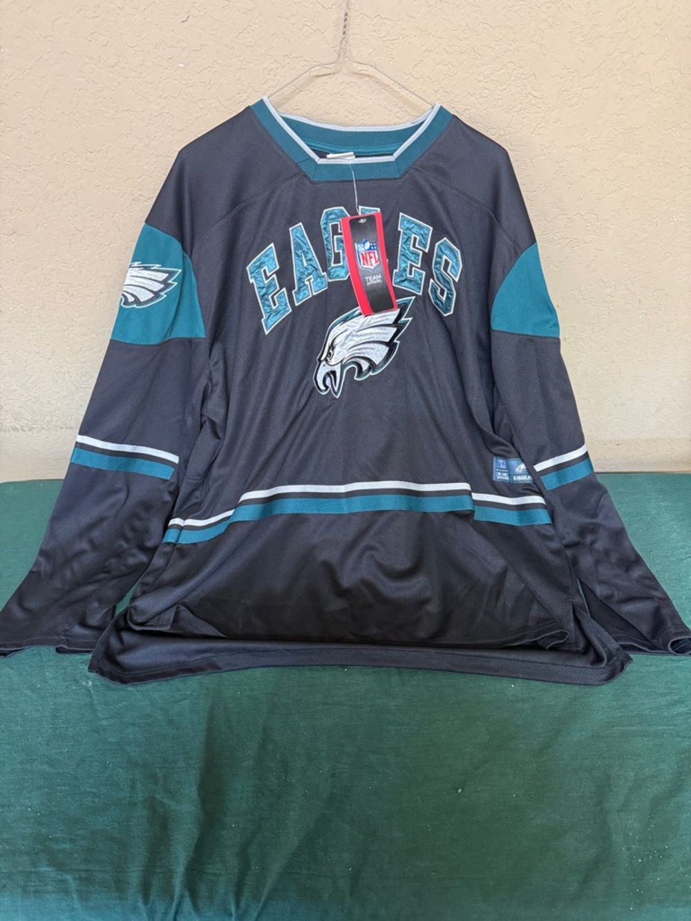 New Philadelphia Eagles Shirt Black & Midnight Green Pullover
